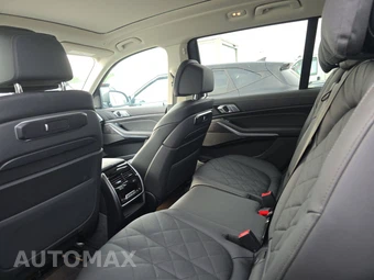2026 BMW X7 xDrive40i – miniatura 13