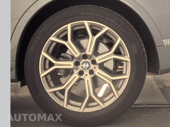 2026 BMW X7 xDrive40i - miniatura 12