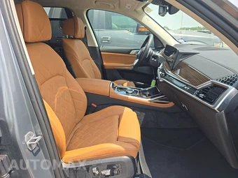 2026 BMW X7 xDrive40i - miniatura 14