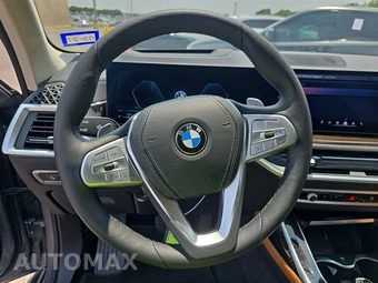 2026 BMW X7 xDrive40i - miniatura 16