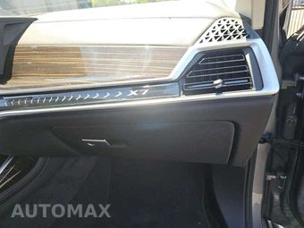 2026 BMW X7 xDrive40i - miniatura 17