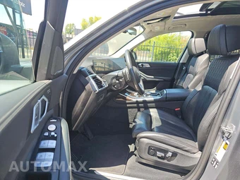 2026 BMW X7 xDrive40i - miniatura 3