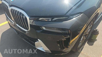 2026 BMW X7 xDrive40i - miniatura 24
