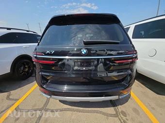 2026 BMW X7 xDrive40i - miniatura 5