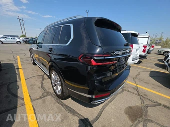 2026 BMW X7 xDrive40i - miniatura 6