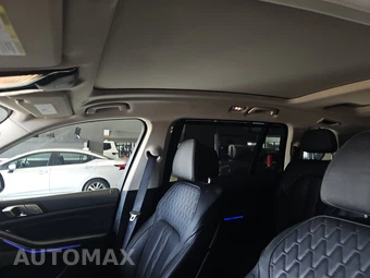 2026 BMW X7 xDrive40i - miniatura 17
