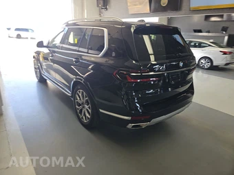 2026 BMW X7 xDrive40i - miniatura 6
