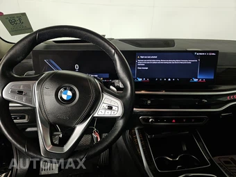 2026 BMW X7 xDrive40i - miniatura 11