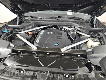 2026 BMW X7 xDrive40i - miniatura 16
