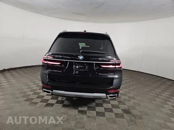 2026 BMW X7 xDrive40i - miniatura 5