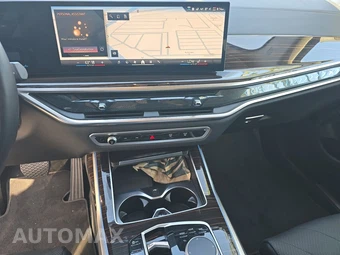 2026 BMW X7 xDrive40i – miniatura 11