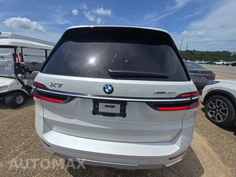 2026 BMW X7 xDrive40i – miniatura 5