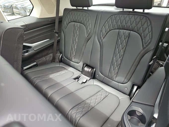 2026 BMW X7 xDrive40i – miniatura 14