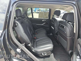 2026 BMW X7 xDrive40i – miniatura 17