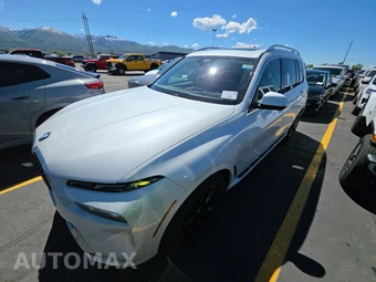 2026 BMW X7 xDrive40i