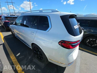 2026 BMW X7 xDrive40i – miniatura 6