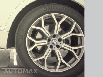 2026 BMW X7 xDrive40i – miniatura 11