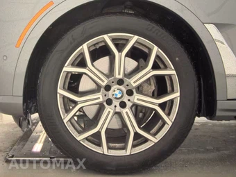 2026 BMW X7 xDrive40i – miniatura 9