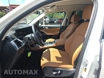 2026 BMW X7 xDrive40i - miniatura 13