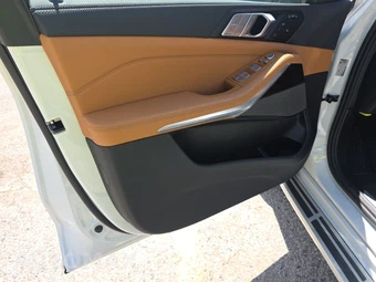2026 BMW X7 xDrive40i - miniatura 15