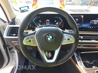 2026 BMW X7 xDrive40i - miniatura 16