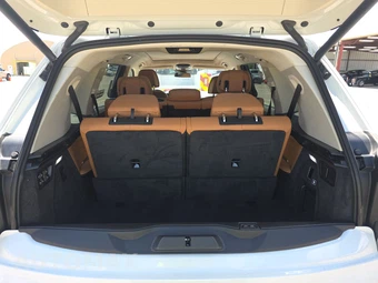 2026 BMW X7 xDrive40i - miniatura 24