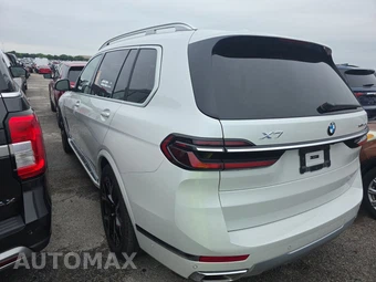 2026 BMW X7 xDrive40i - miniatura 8