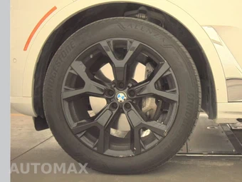 2026 BMW X7 xDrive40i - miniatura 9