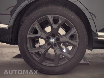 2026 BMW X7 xDrive40i - miniatura 11
