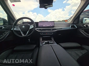 2026 BMW X7 xDrive40i - miniatura 17