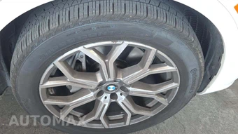 2026 BMW X7 xDrive40i – miniatura 23