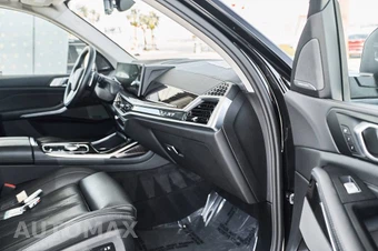 2026 BMW X7 xDrive40i - miniatura 10