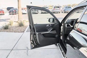 2026 BMW X7 xDrive40i - miniatura 15