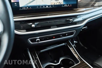2026 BMW X7 xDrive40i - miniatura 29