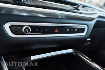 2026 BMW X7 xDrive40i - miniatura 30