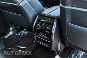 2026 BMW X7 xDrive40i - miniatura 45