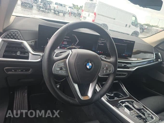 2026 BMW X7 xDrive40i – miniatura 16