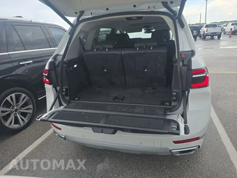 2026 BMW X7 xDrive40i – miniatura 24