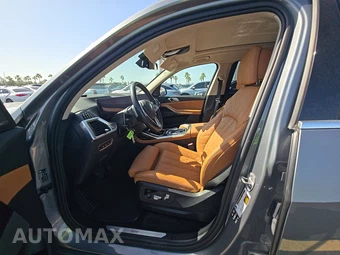 2026 BMW X7 xDrive40i - miniatura 13