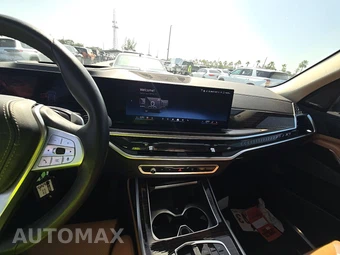 2026 BMW X7 xDrive40i - miniatura 17