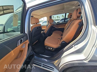 2026 BMW X7 xDrive40i - miniatura 19
