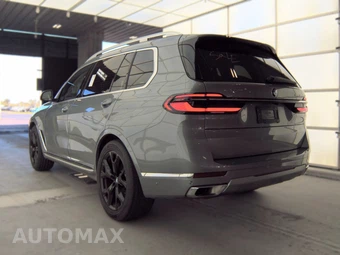 2026 BMW X7 xDrive40i - miniatura 8