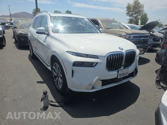 2026 BMW X7 xDrive40i - miniatura 3