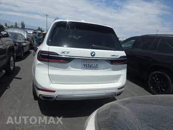 2026 BMW X7 xDrive40i - miniatura 5