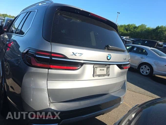 2026 BMW X7 xDrive40i – miniatura 5