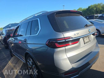 2026 BMW X7 xDrive40i – miniatura 6