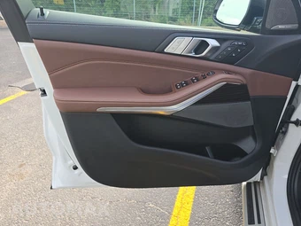 2026 BMW X7 xDrive40i M SPORT LINE – miniatura 9