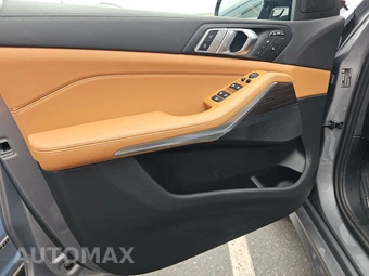 2026 BMW X7 xDrive40i M SPORT LINE – miniatura 9