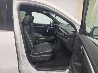 2026 Buick Enclave Preferred 1SD - miniatura 8