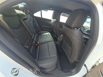2026 Cadillac CT4 Luxury 1SB - miniatura 16